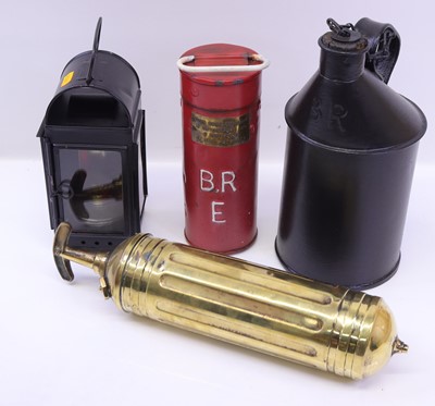 Lot 98 - Collection of mixed Railwayana to include BR...