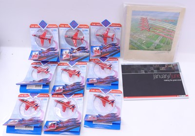 Lot 2109 - Box containing set of 9 Corgi Showcase Red...
