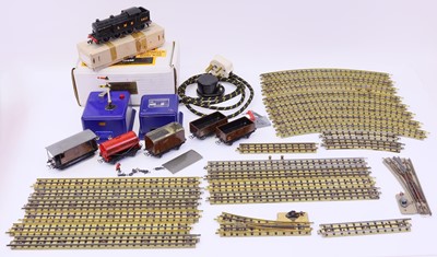 Lot 429 - Collection of pre-war Hornby Dublo, to include...