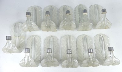 Lot 91 - A large Murano glass hanging ceiling light,...