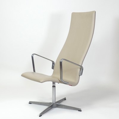 Lot 402 - Arne Jacobsen (Danish, 1902-1971) for Fritz...