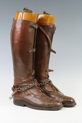 Lot 809 - A pair of WW I Officer's brown leather boots,...