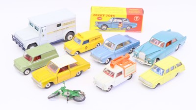 Lot 1225 - Collection of 8 boxed and loose Dinky Toy...
