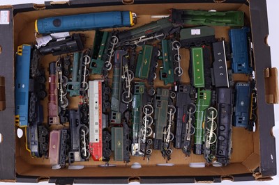 Lot 744 - One tray containing various Triang and similar...