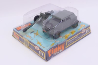 Lot 1170 - Dinky Toys No.617 VW KDF and 50mm PAK Anti...