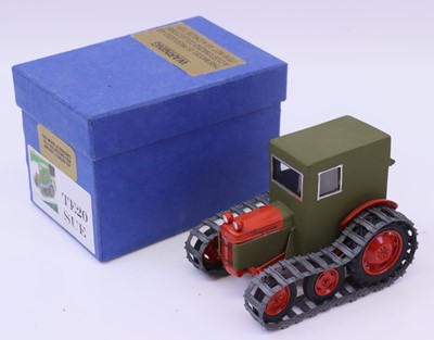 Lot 1496 - 1/32nd scale G and M originals resin and white...