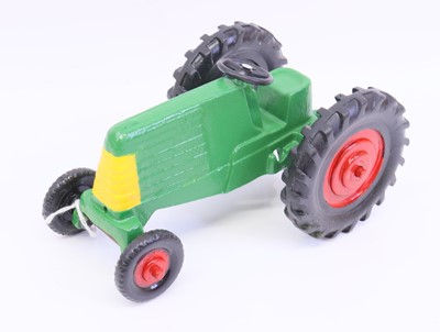 Lot 1468 - Scale Models 1/32nd scale cast metal Oliver 70...