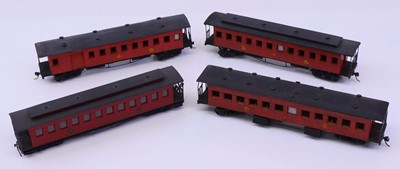 Lot 993 - Four New Zealand Railways S scale coaches, to...