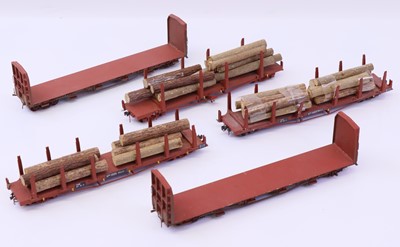 Lot 994 - Five New Zealand S scale hand-built wagons to...