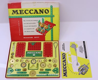 Lot 1841 - Meccano Mechanisms Outfit, late issue, with...