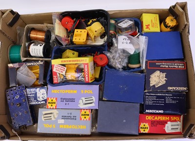 Lot 1819 - One tray containing various Meccano and other...