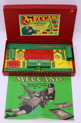 Lot 1832 - Meccano accessory outfit 4a, comprising red...