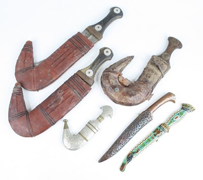Lot 730 - A pair of Eastern Jambiya daggers, each having...