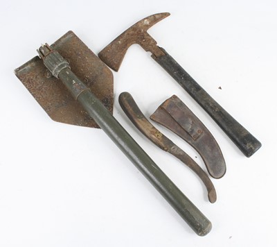 Lot 717 - A 12 Fuz Mine A Tk L93A1B1 trunk and contents...