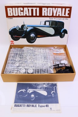 Lot 1548 - Bandai 1.16 scale Classic car series kit, 8037...