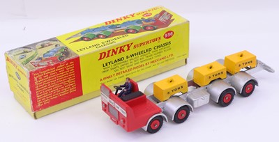 Lot 1117 - Dinky Toys No. 936 Leyland 8-wheel chassis...