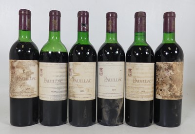 Lot 1128 - Chateau Latour, 1974, Pauillac, four bottles,...