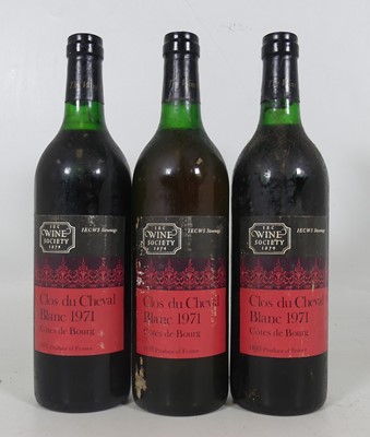 Lot 1160 - The Wine Society Clos du Cheval Blanc, 1971,...