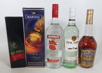 Lot 1324 - Martell VS Fine Cognac, 70cl, 40%, one bottle...