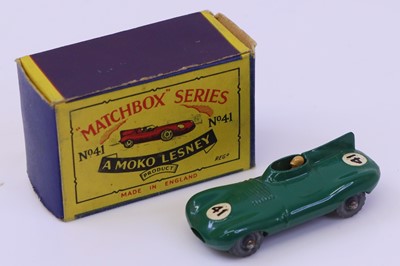 Lot 1299 - Matchbox Lesney No.41b, Jaguar D Type, green...