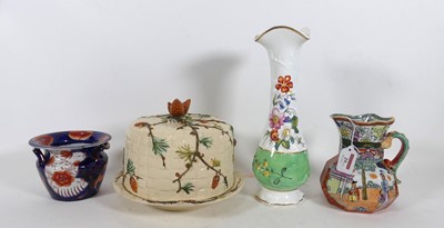 Lot 29 - A group of ceramics to include a majolica...