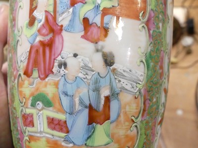 Lot 43 - A group of Chinese porcelain, to include a...