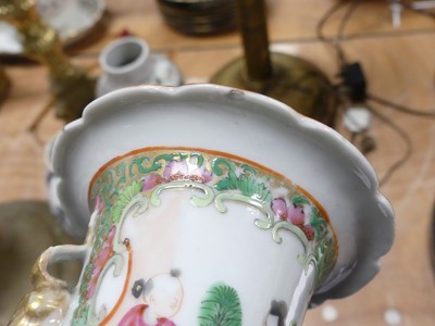 Lot 43 - A group of Chinese porcelain, to include a...