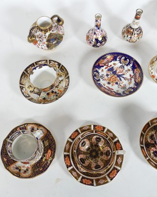 Lot 75 - A collection of Royal Crown Derby, to include...