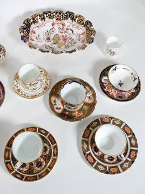 Lot 75 - A collection of Royal Crown Derby, to include...