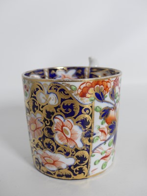 Lot 75 - A collection of Royal Crown Derby, to include...