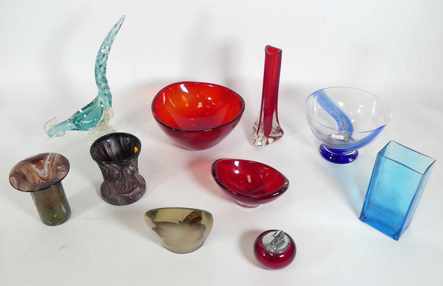Lot 76 - A collection of studio glass, to include a...