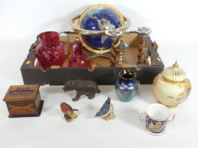 Lot 84 - A collection of ceramics and glass, to include...