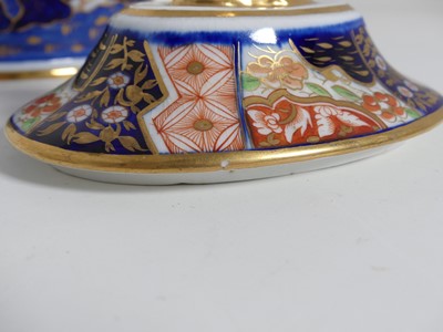 Lot 85 - A collection of ceramics to include, a...