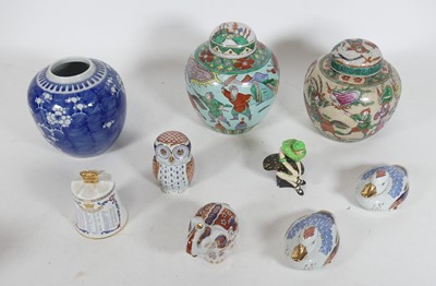 Lot 97 - A collection of ceramics to include Chinese...