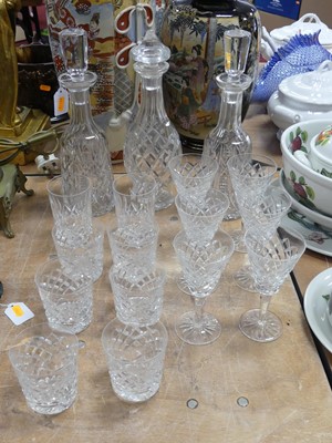 Lot 120 - A group of Waterford crystal, to include a...