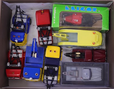 Lot 1185 - Dinky Toys and other groups of mostly loose...