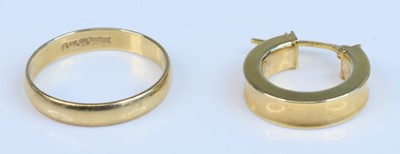 Lot 343 - A 9ct gold wedding band, size J; together with...