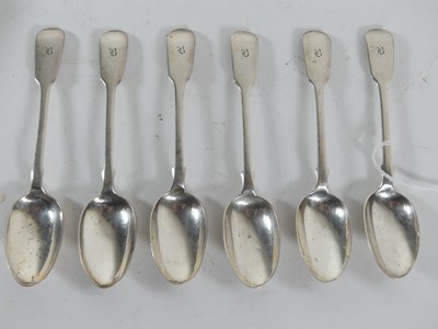 Lot 305 - A set of six Victorian silver teaspoons in the...