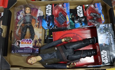 Lot 1512 - 3 trays of mixed Star Wars collectables to...
