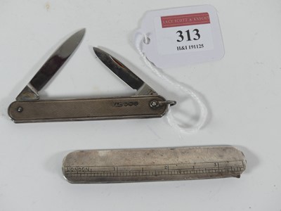 Lot 313 - An Elizabeth II pocket knife having two...