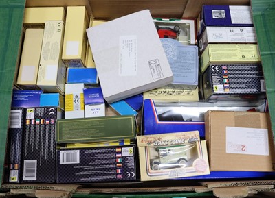 Lot 1531 - Tray of mixed modern issue diecasts mainly...