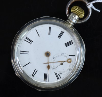 Lot 415 - A Waltham gent's silver cased keyless pocket...