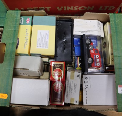 Lot 1533 - 2 trays of mixed modern issue diecasts to...