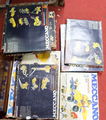 Lot 1549 - Large quantity of 1970s-1980s Meccano sets to...