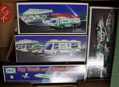 Lot 1560 - 2 trays of mixed Hess related diecast and...