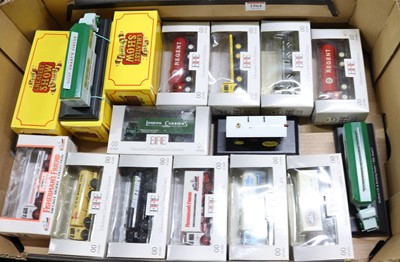 Lot 1564 - 2 trays of mixed modern issue diecasts to...