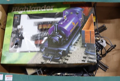 Lot 1577 - Small collection of Hornby Railway items to...