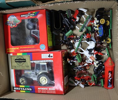 Lot 1579 - Collection of Britains and similar military...