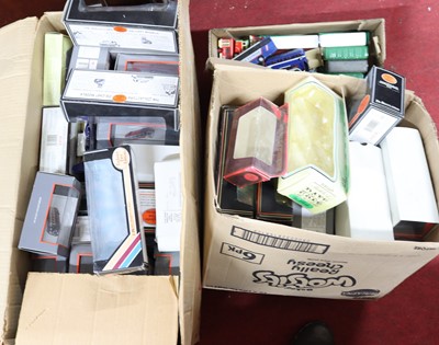 Lot 1593 - 4 boxes containing various loose EFE, Lledo...