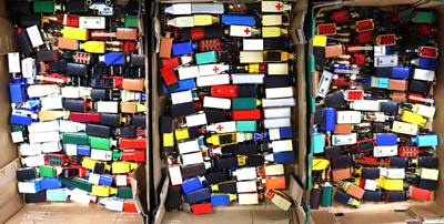 Lot 1600 - 3 trays of mixed Lledo Days Gone, all loose